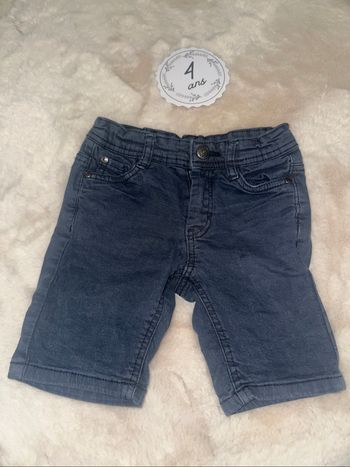 Short 4 ans