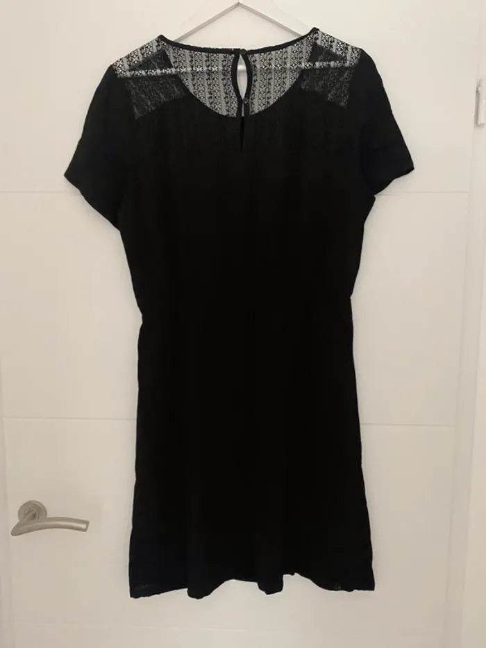 Robe noir - photo numéro 6