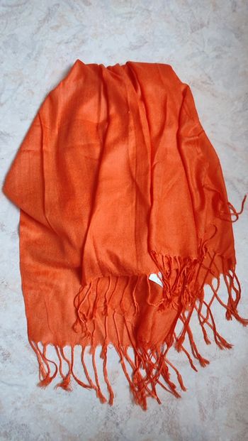 Écharpe orange