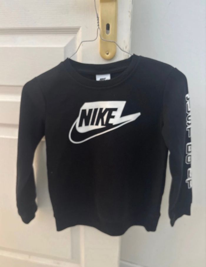 Pull Nike
