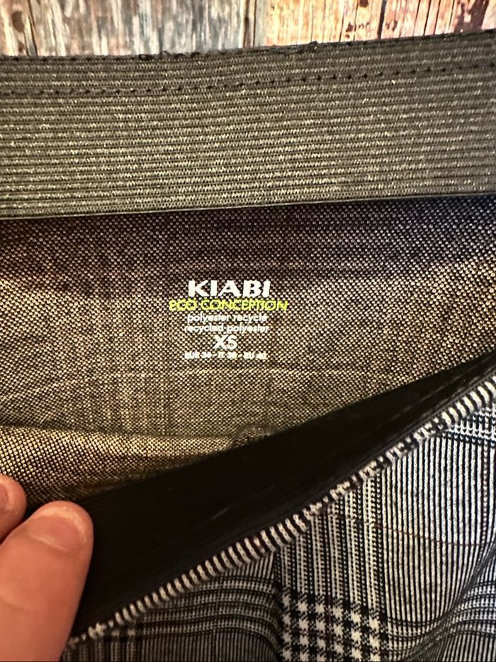 Jupe Kiabi taille XS - photo numéro 3