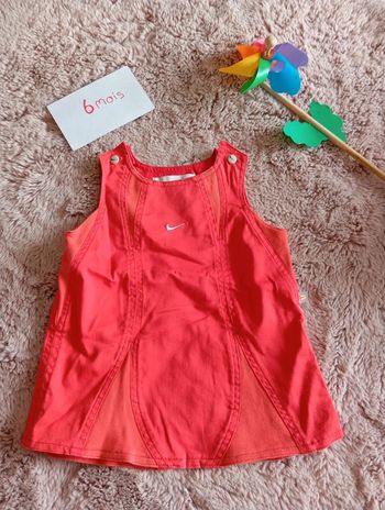 Robe Nike 6 mois