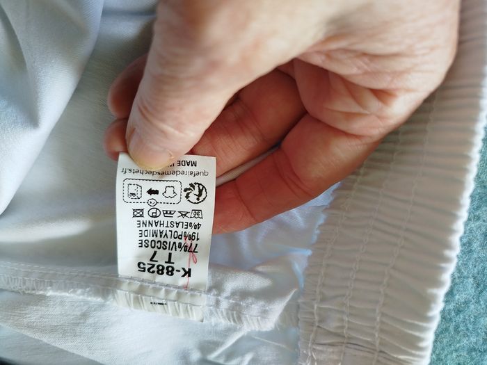 Un pantacourt neuf - photo numéro 5