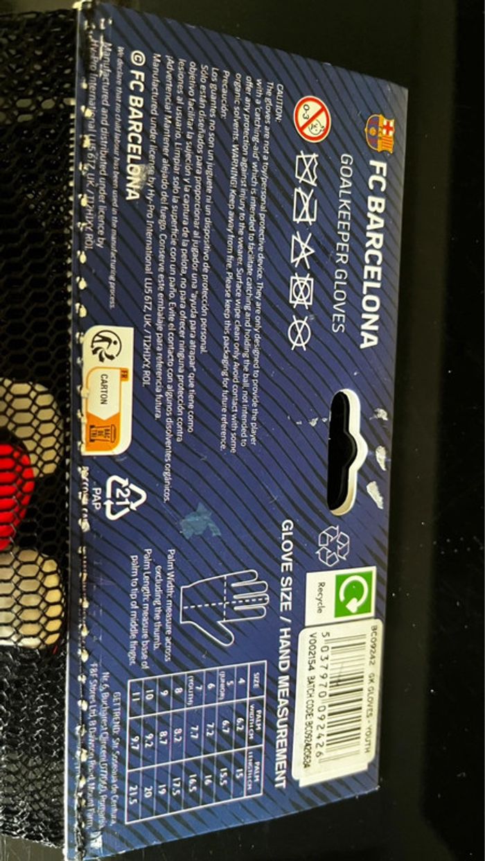 Gants gardien FC Barcelone taille 7 - photo numéro 3