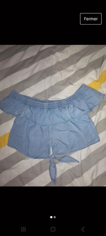 Crop top épaule dénudé