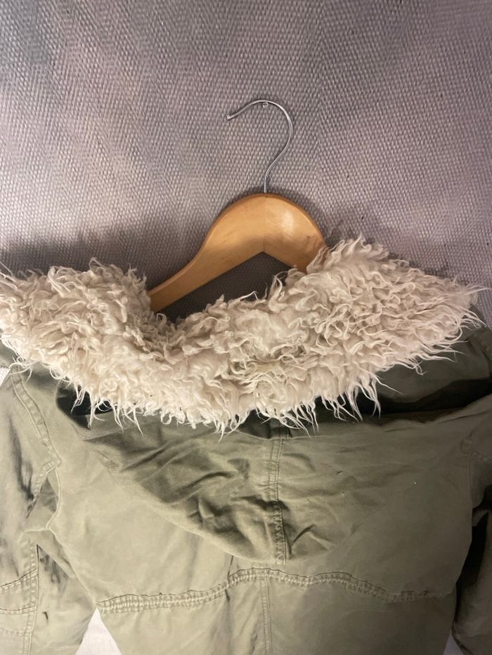 Parka femme, New look, kaki, taille 40 capuche, fausse fourrure, très bon état - photo numéro 7