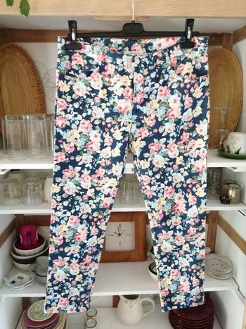 Pantalon fleuri taille 40