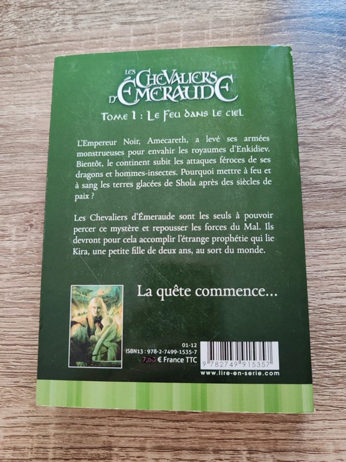 Anne Robillard ⭐ Les chevaliers de L' émeraude Tome 1 - photo numéro 2