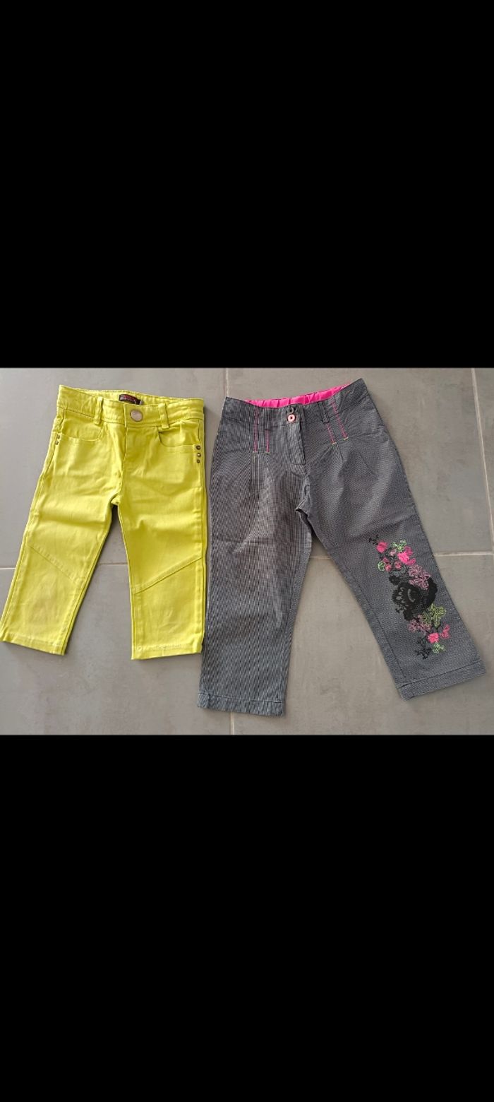 Lot de pantacourt et pantalon fin fille en 6 ans