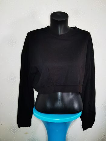 D2784 - pull court femme taille M