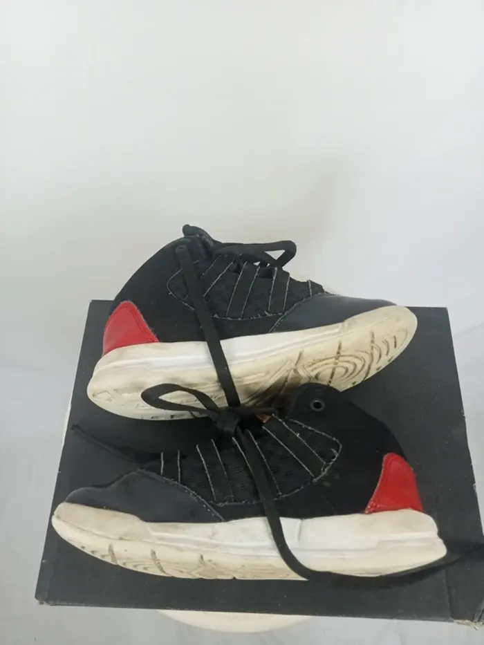Baskets enfant Jordan  – sneakers - zapatillas - sneaker - turnschuhe - scarpe da ginnastica - photo numéro 3