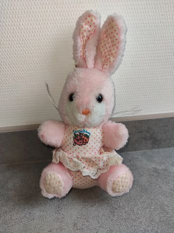 Peluche lapin strawberry vintage