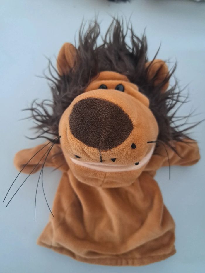 Marionnette sonore lion