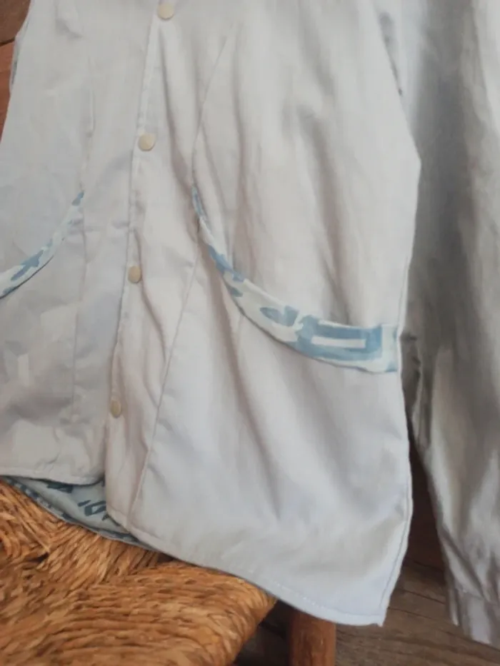 Veste a capuche fait main tbe 8 ans - photo numéro 3