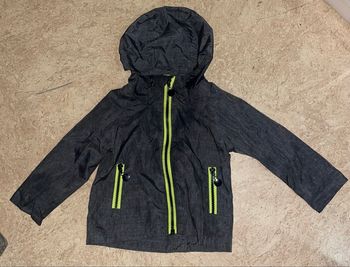 Veste capuche type K-way garçon 12mois