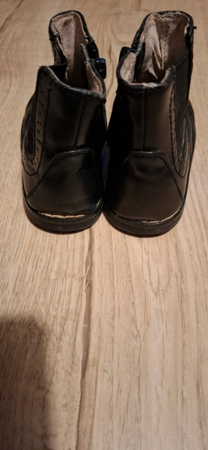 Bottines en cuir noir T21 TBE - photo numéro 3