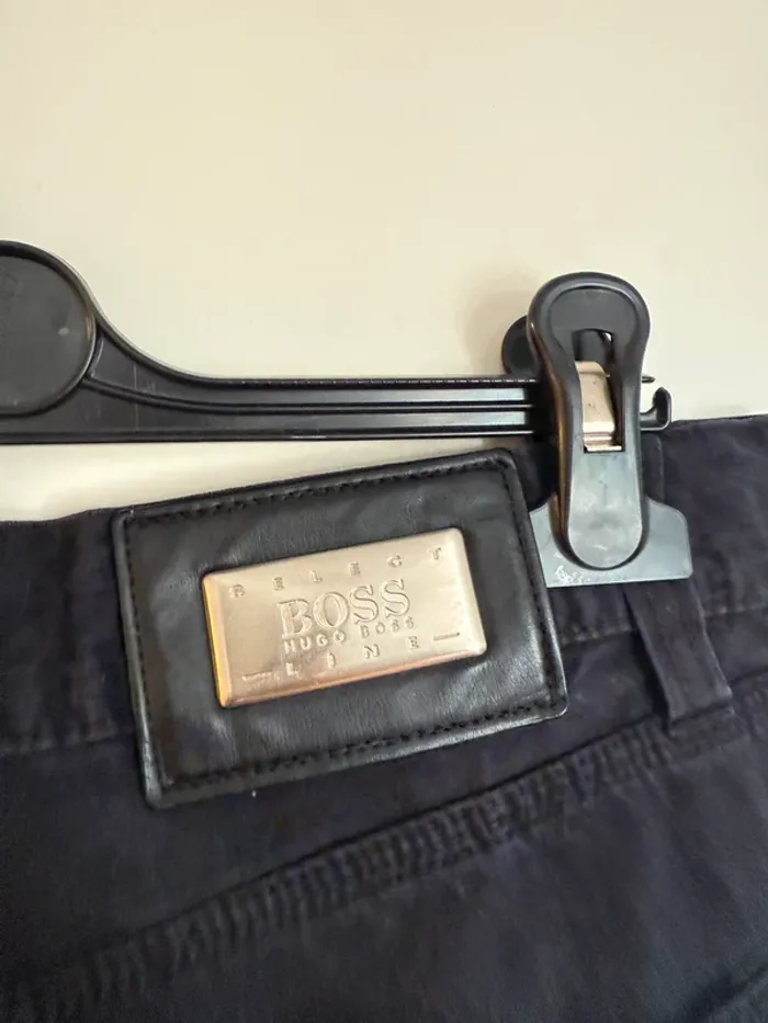 Jean droit vintage Hugo boss en bon état noir taille 40 - photo numéro 5