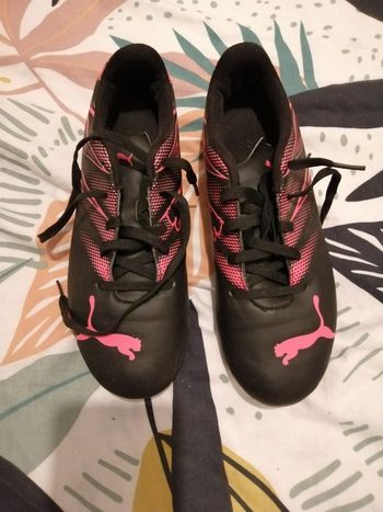 Chaussure de football 37