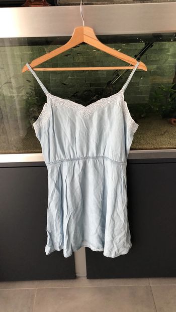 Robe bleu clair