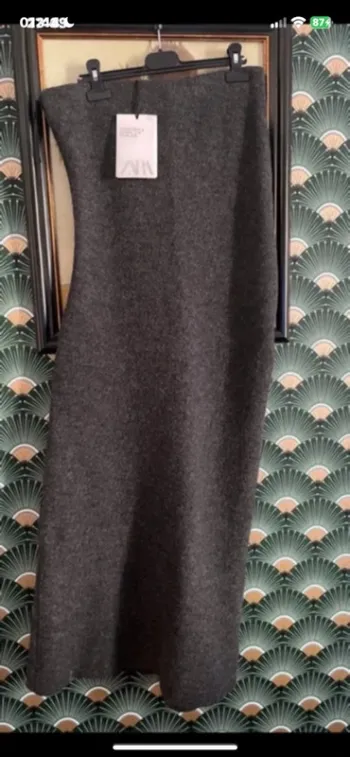 Robe pure laine Zara, taille M. Valeur 179 €.
