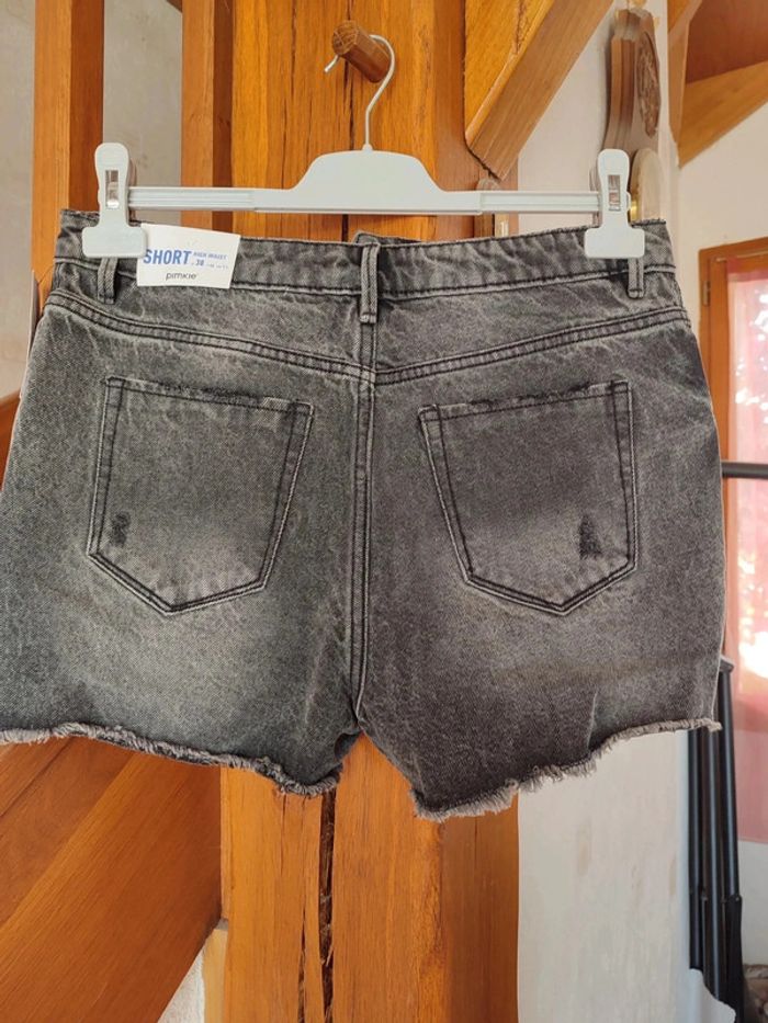 Short en jean noir neuf Pimkie - photo numéro 2