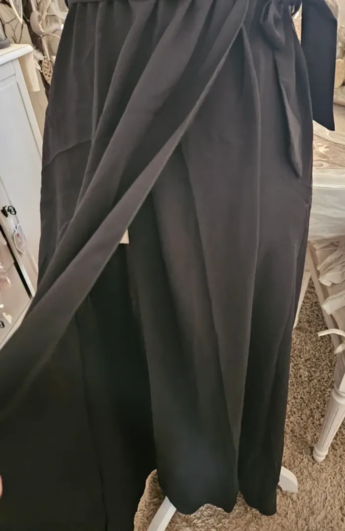Robe porte feuille longue noire New Collection Taille 38/40 Neuve - photo numéro 4