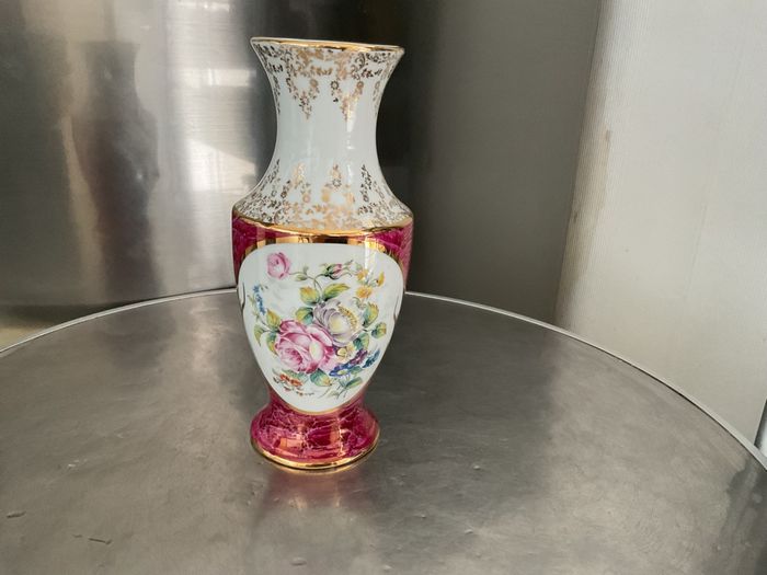 Vase Limoges Lourdes France