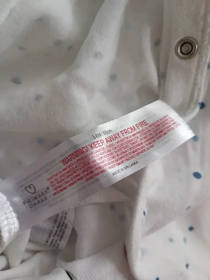 Pyjamas 3-6 mois ( 68 cm) - photo numéro 2