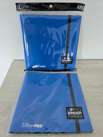 Lot de 2 portfolios Ultra Pro Éclipse 480