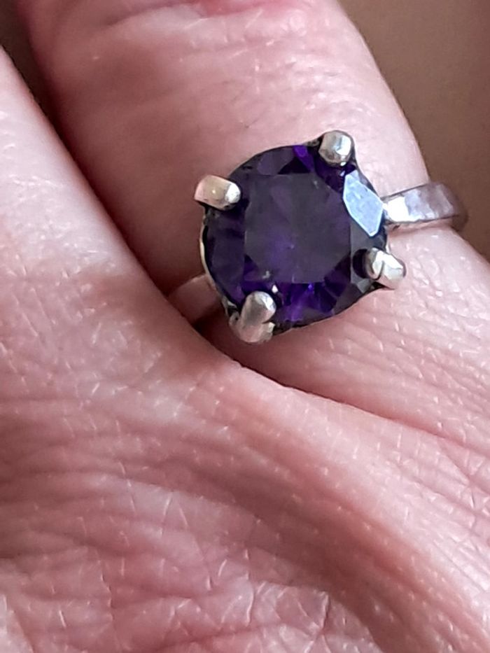 Bague argent solitaire pierre violette - photo numéro 3