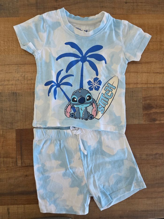 Ensemble t-shirt et short Stitch