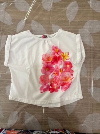 TEE shirt court