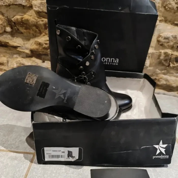 Bottines Primadonna neuves 38 - photo numéro 2
