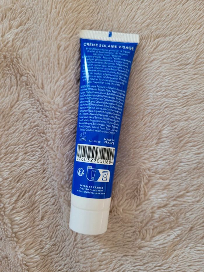 Crème solaire protectrice visage - photo numéro 2