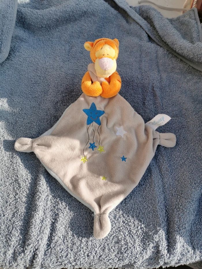 Doudou mouchoir Tigrou