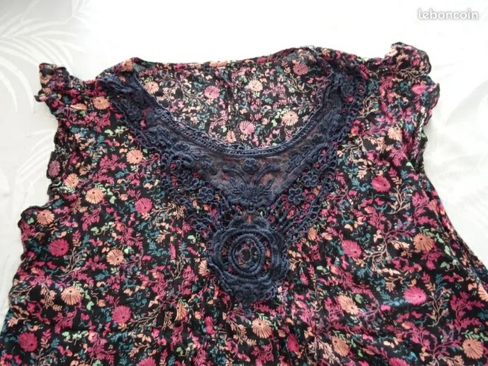 T-shirt manches courtes taille 38 - photo numéro 2