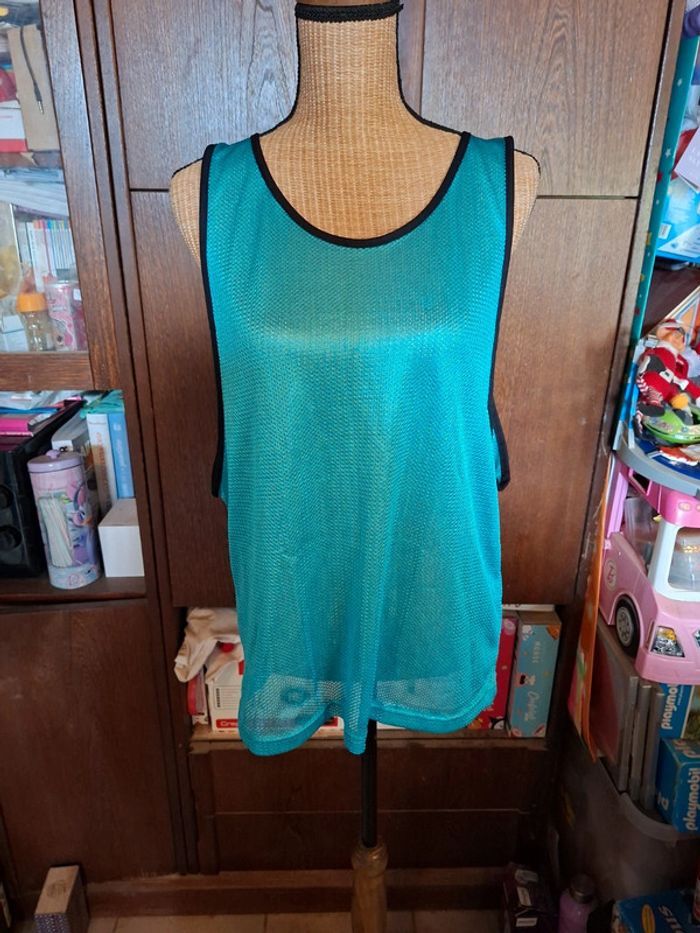Débardeur sport taille 2