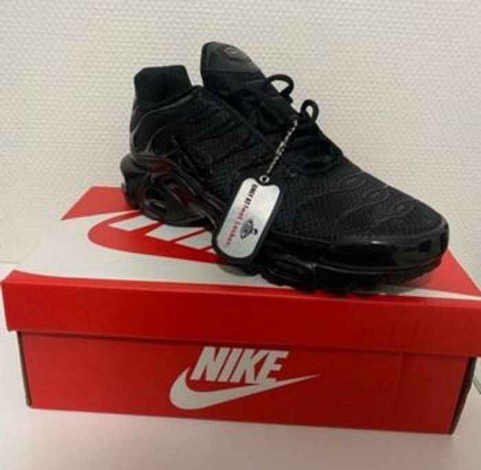 Basket nike tn enfant - photo numéro 2