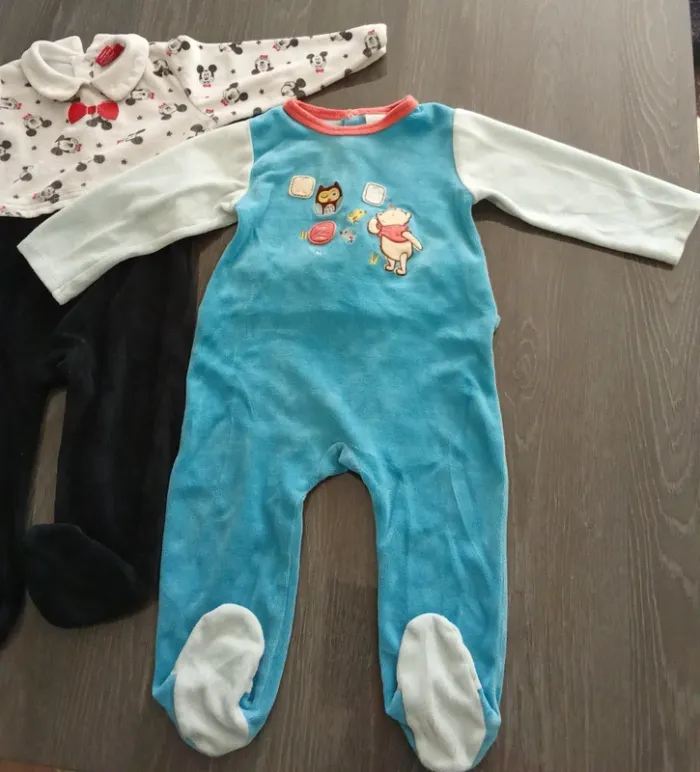 Lot pyjamas mixte 12 mois Disney - photo numéro 3