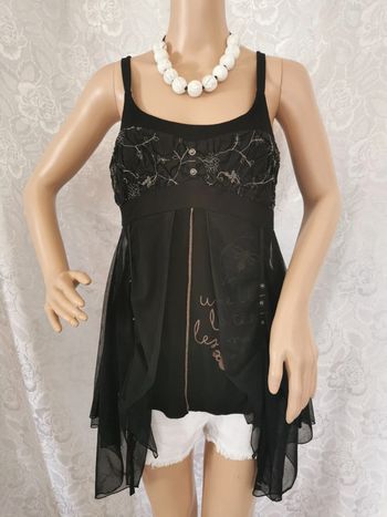 Tunique noir. Taille 36. La Mode Est À Vous