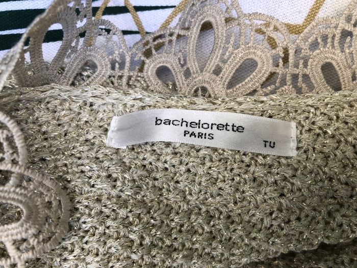 Pull ouvert dans le dos  bachelorette - photo numéro 7