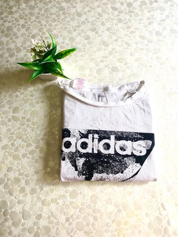 T-shirt adidas