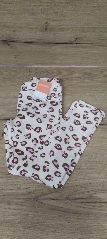 pantalon legging fille léopard taille 5 ans neuf avec étiquettes