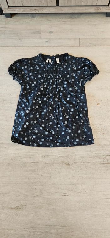 Blouse noire à manches courtes avec morifs blancs, Okaïdi, 8 ans, nickel