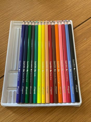 15 crayons de couleurs maped color peps