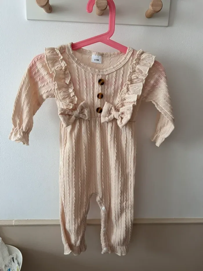 Combinaison bébé - photo numéro 2