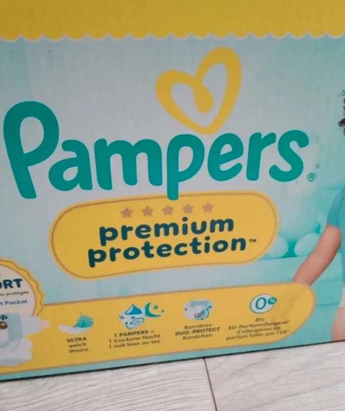 Couches Pampers premium - photo numéro 2