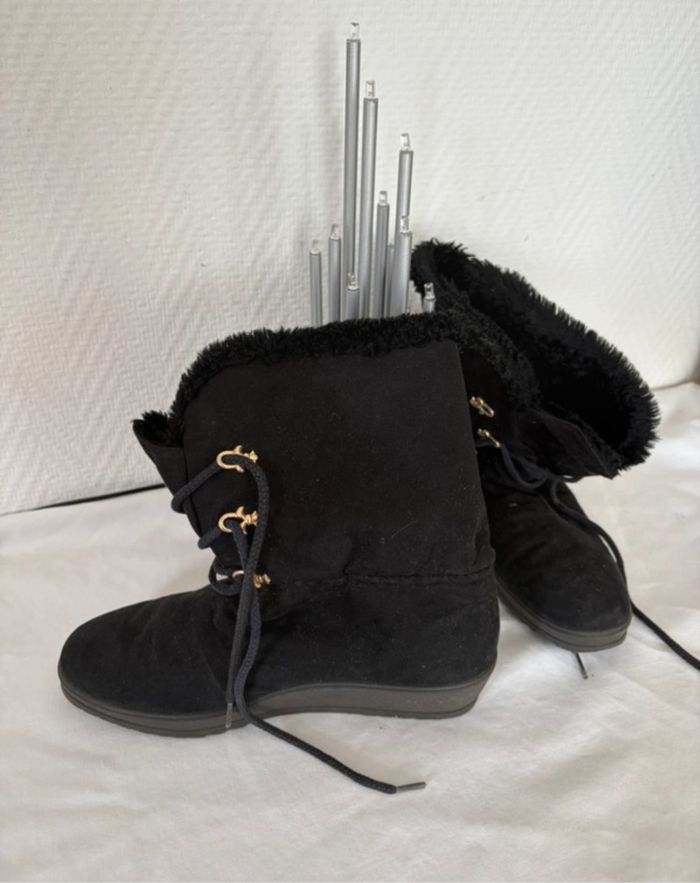 • Bottines ~ Rhode ~ Pointure 37 • - photo numéro 3