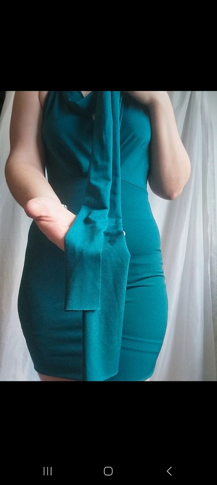Robe moulante - photo numéro 2