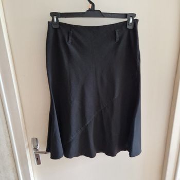 Jupe noire forme trapeze T42